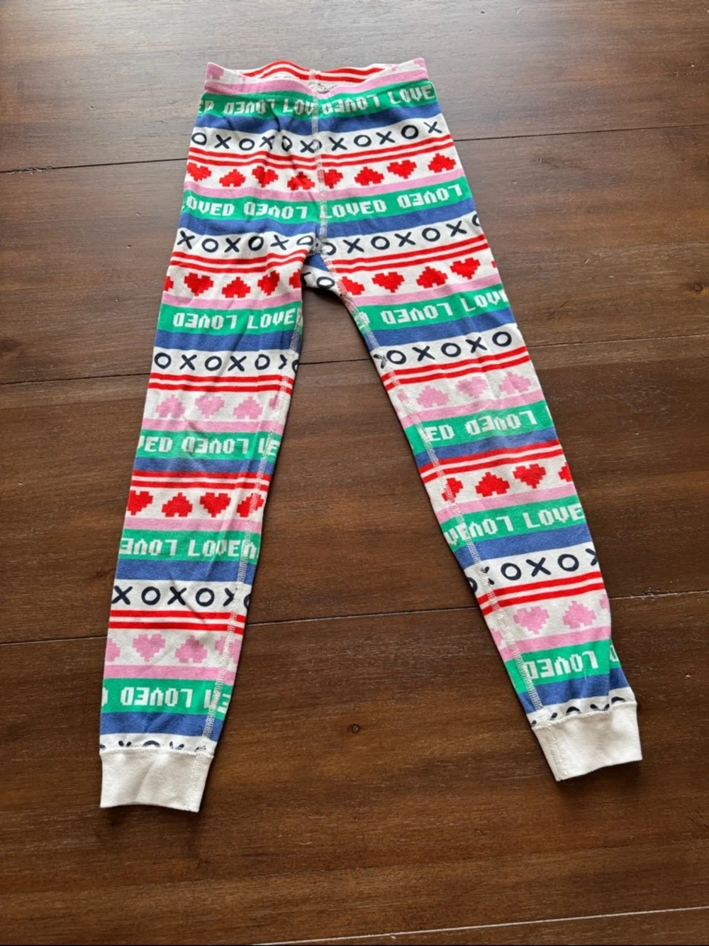 Size 6-7 Hanna Andersson loved xoxo hearts pajamas 100% organic cotton
